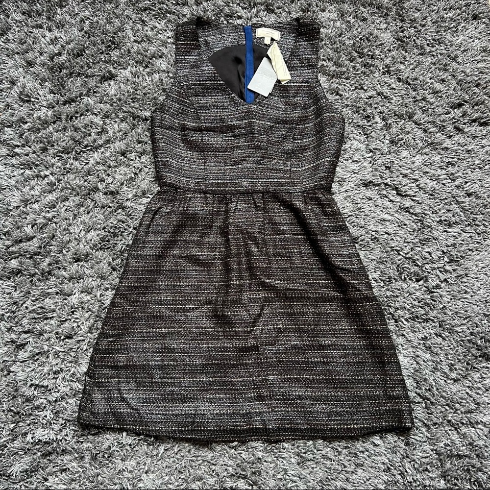 New with tags Anthropologie dress black and gold size 8!
